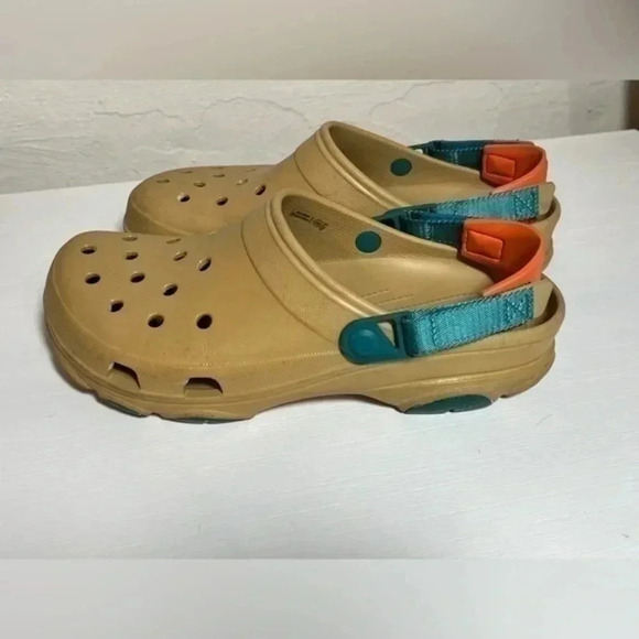 Men’s khaki crocs size 12 with green and orange accents​ - Picture 4 of 11